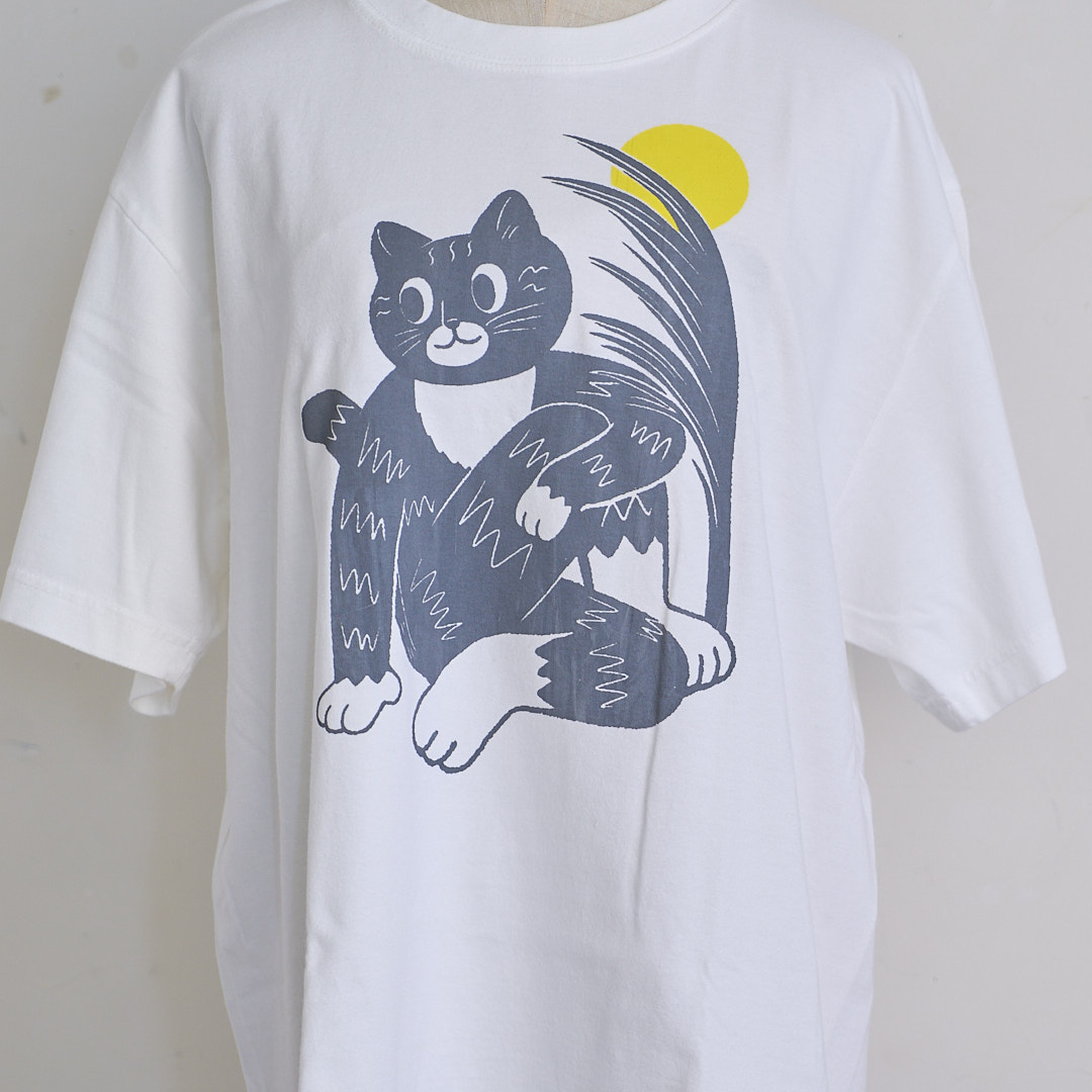 3 cats club T shirts "yoga cat"